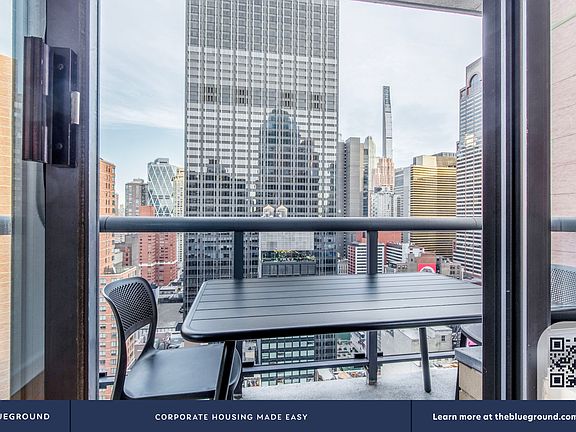 5th image of 235 W 48th St APT 31B