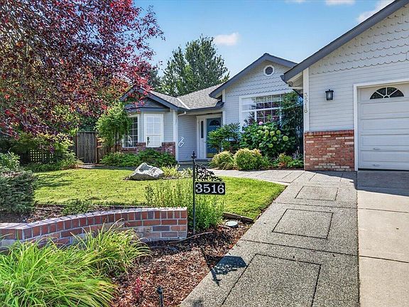 2nd image of 3516 Shawna Dr