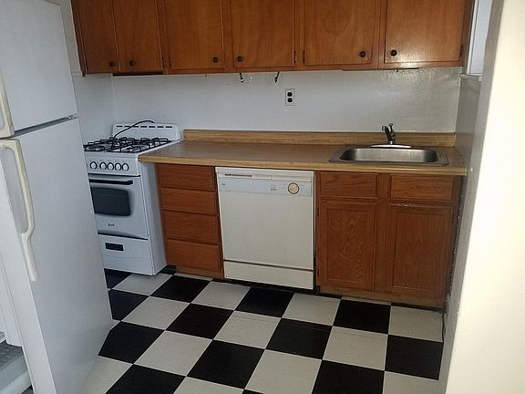 4th image of 1953 W Winona St #2
