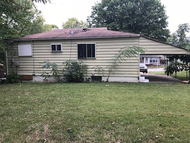 2nd image of 10047 Pepper Ln