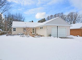 840 Orchard Park Dr, Rocky River, OH 44116