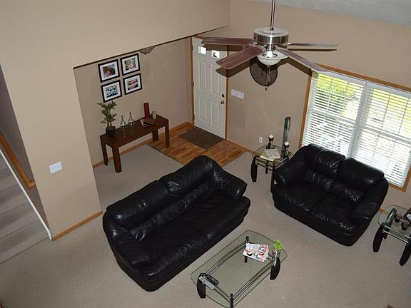 4th image of 11822 Bridgewater Dr