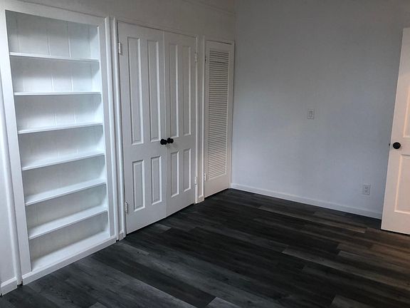 5th image of 5713 Penfield Ave