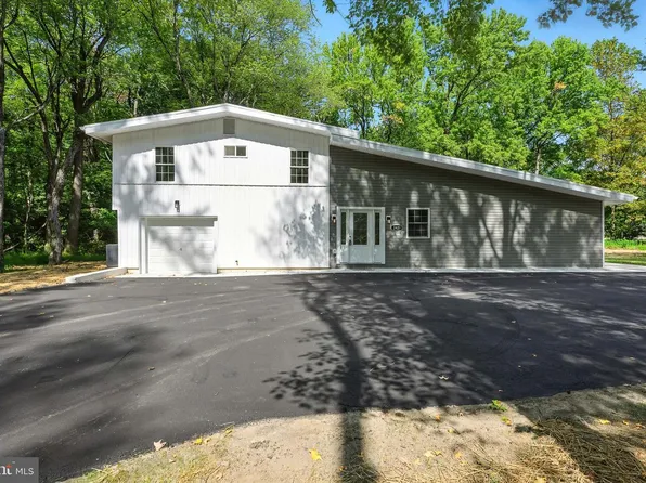 2429 Grubb Rd, Wilmington, DE 19810