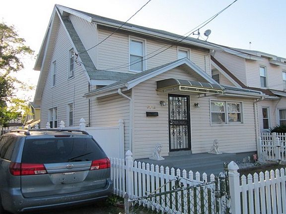 3rd image of 9712 222nd St