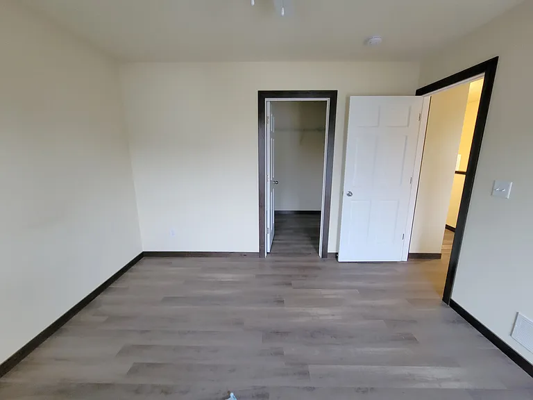 303 S Wasson Ln #E — Photo 7