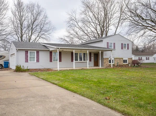 110 Habant Dr, Amherst, OH 44001