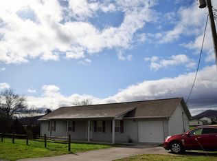 165 Helton Ln, Mooresburg, TN 37811