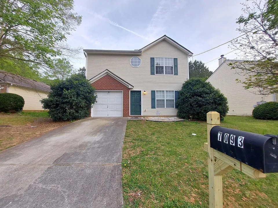 7093 Mahonia Pl