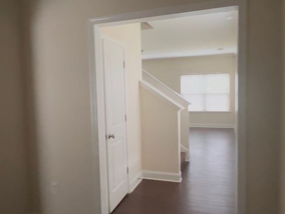 4th image of 110 Thompson Ln #11A