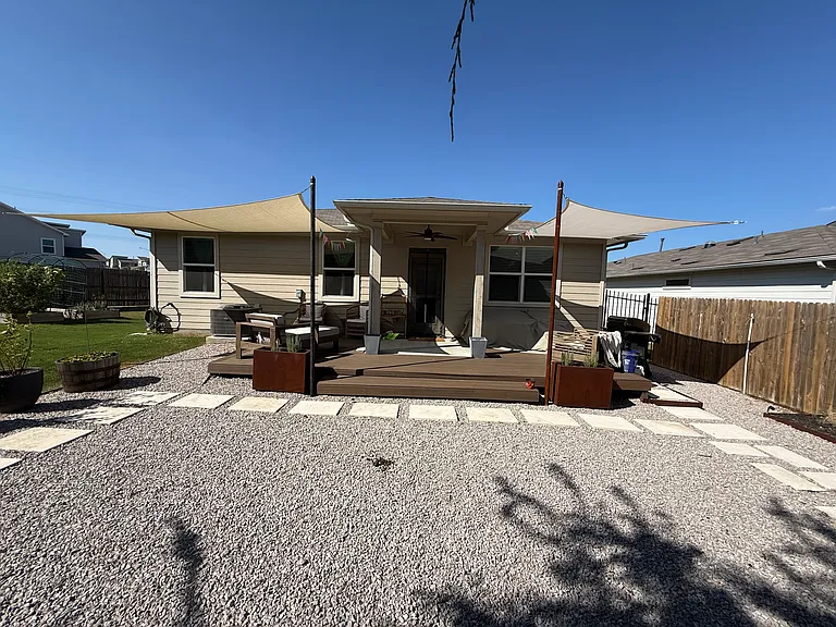8411 Linda Michelle Ln — Photo 2