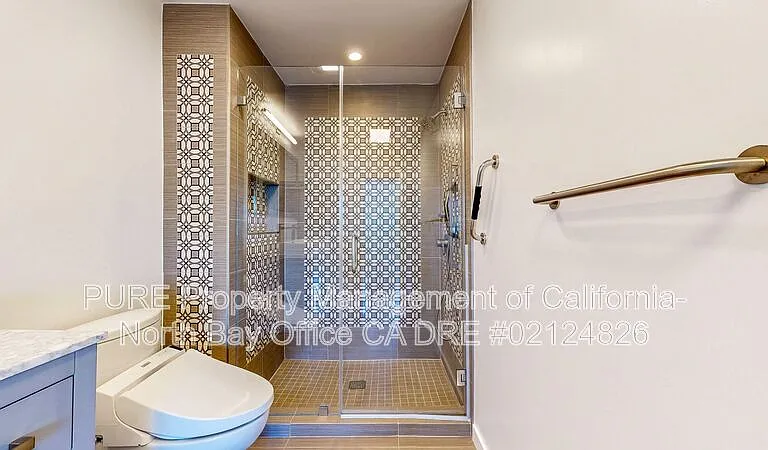 1 Daniel Burnham Ct #824 — Photo 33