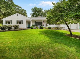 22 Timberline Dr, Poughkeepsie, NY 12603