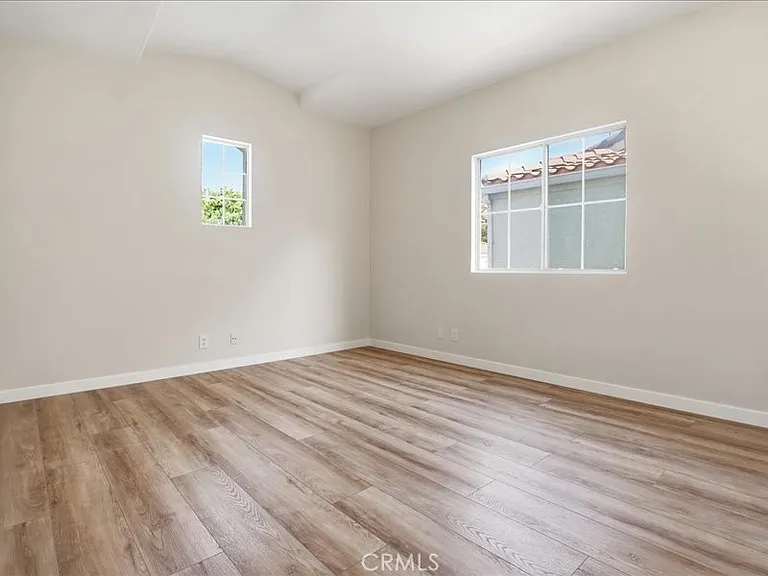 356 Carrione Ct — Photo 37
