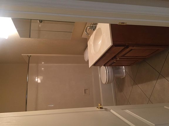 5th image of 451 Lakeland Dr APT E6