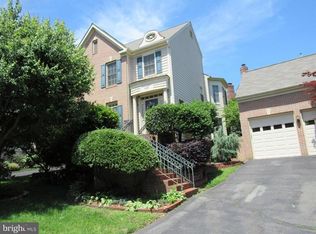 1203 Dartmouth Rd, Alexandria, VA 22314