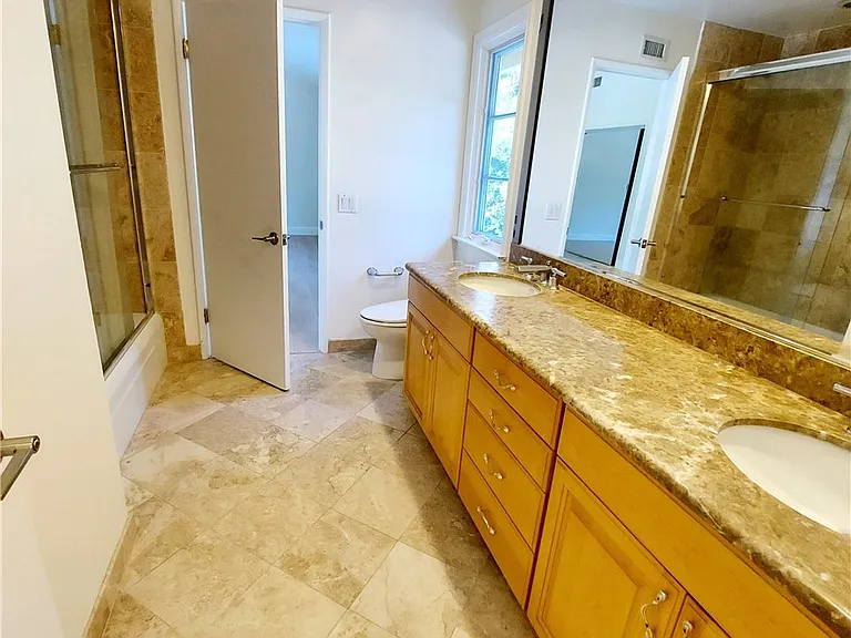 16545 Park Lane Cir — Photo 30