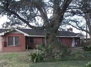 20195 Circle Dr, Livingston, LA 70754