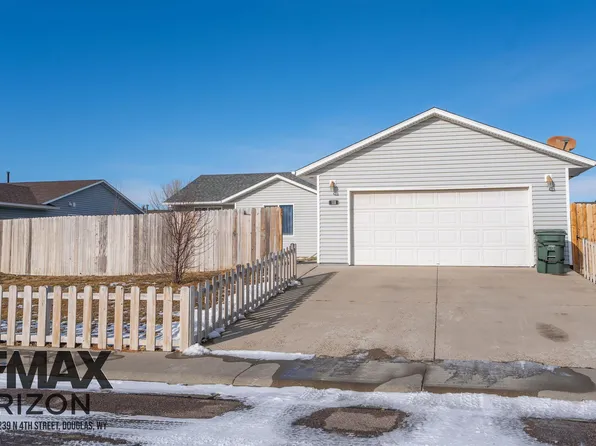 118 Bow St, Douglas, WY 82633