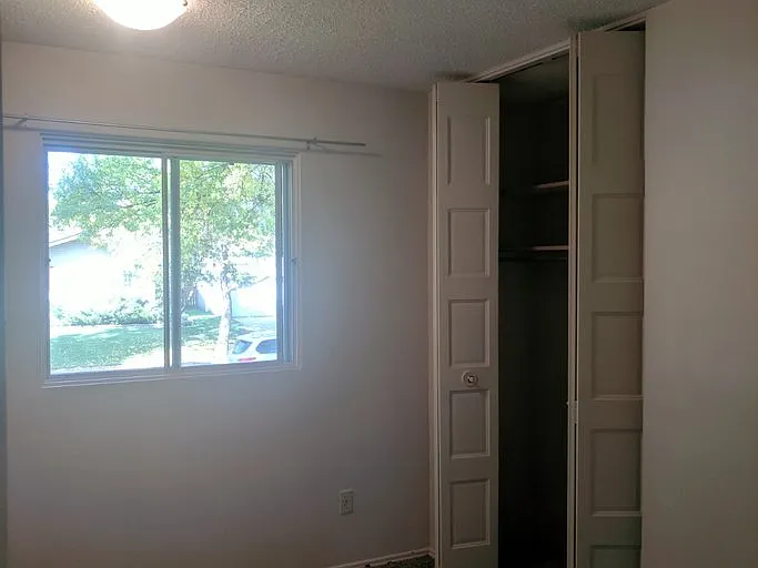 23 Longview Cres #1A — Photo 6