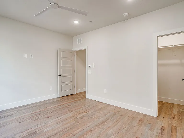 2820 Weisenberger St #102 — Photo 20