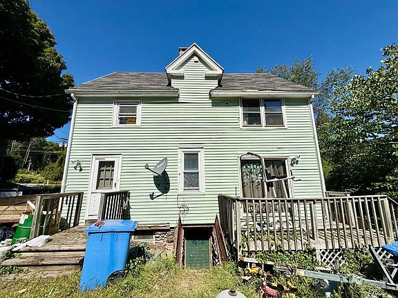 3rd image of 20 Bridge St