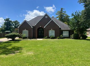 1909 Rosedown Dr, Lake Charles, LA 70605