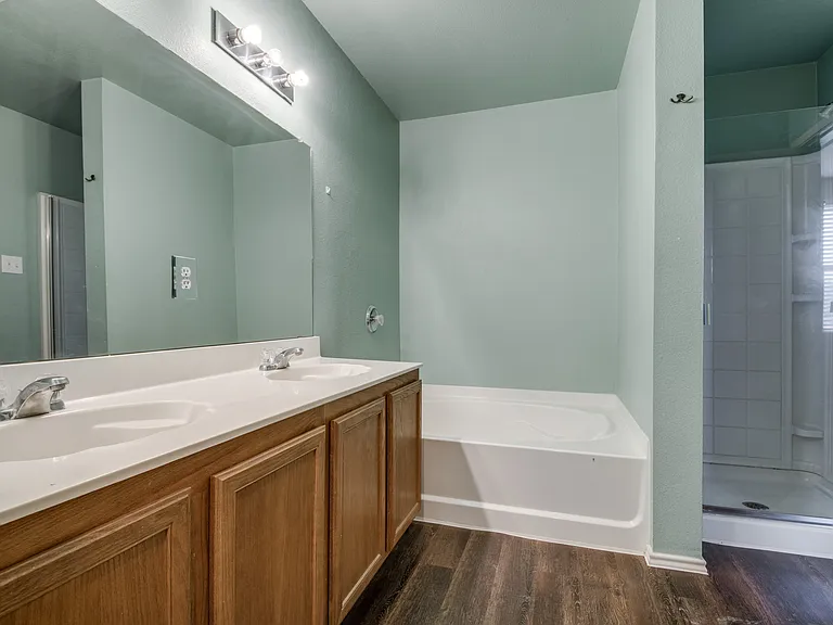 12638 Vandelia St — Photo 10