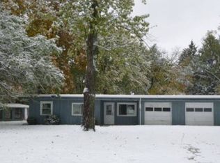 541 Roberts St, Creve Coeur, IL