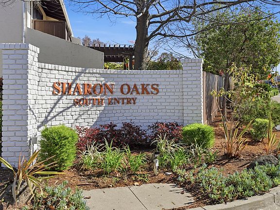 2nd image of 2463 Sharon Oaks Dr