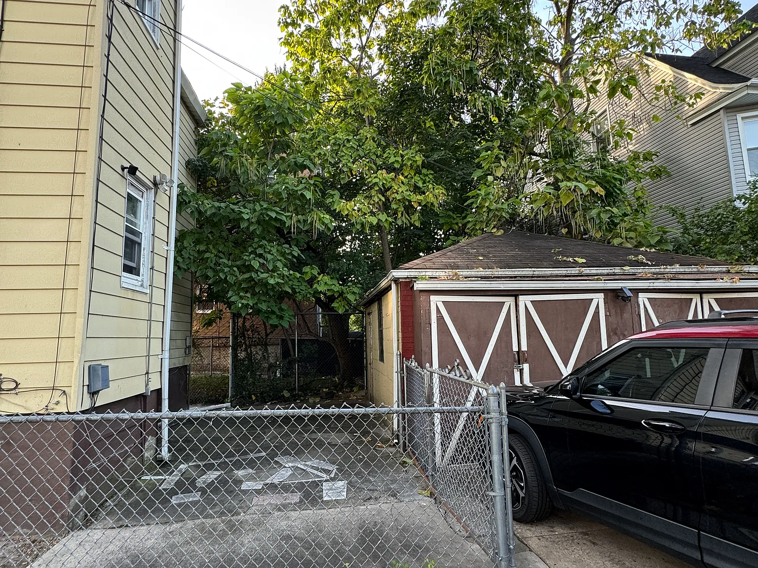 3 bed, $2,300 — Photo 4