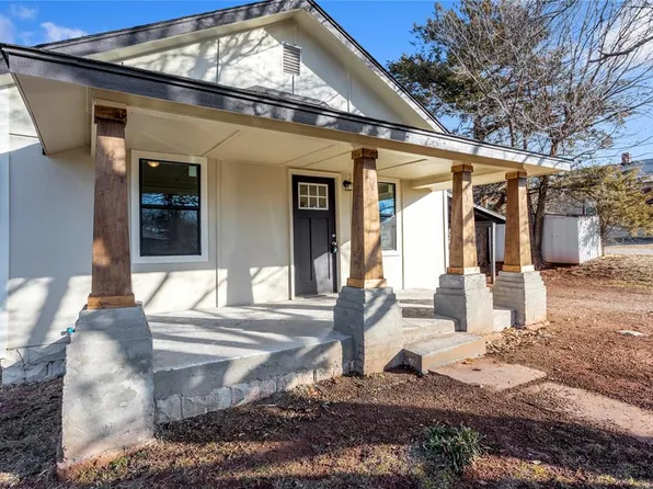510 E 11th St, Chandler, OK 74834