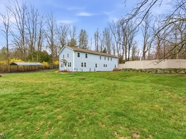 7 Le Boun Blvd, Ringwood Boro, NJ 07456