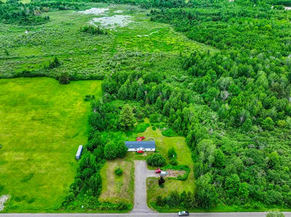 16022 Liminga Rd, Houghton, MI 49931