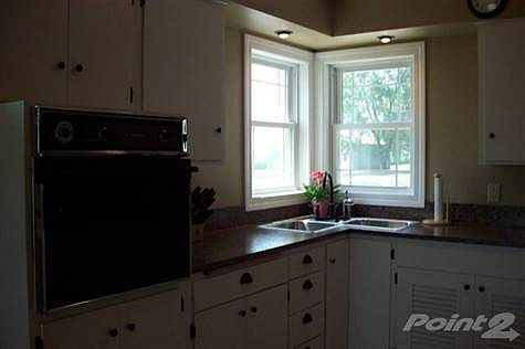 4th image of 3015 160th Ave NE