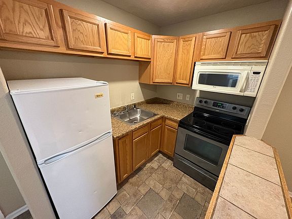 4th image of 1020 C St #1022