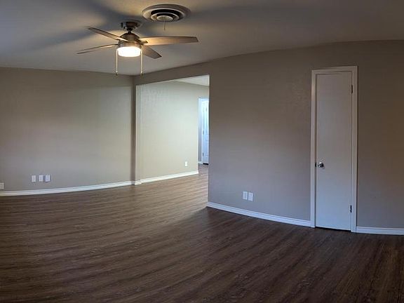 2nd image of 409 S Holly St