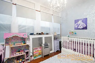 Rented by aptsandlofts.com