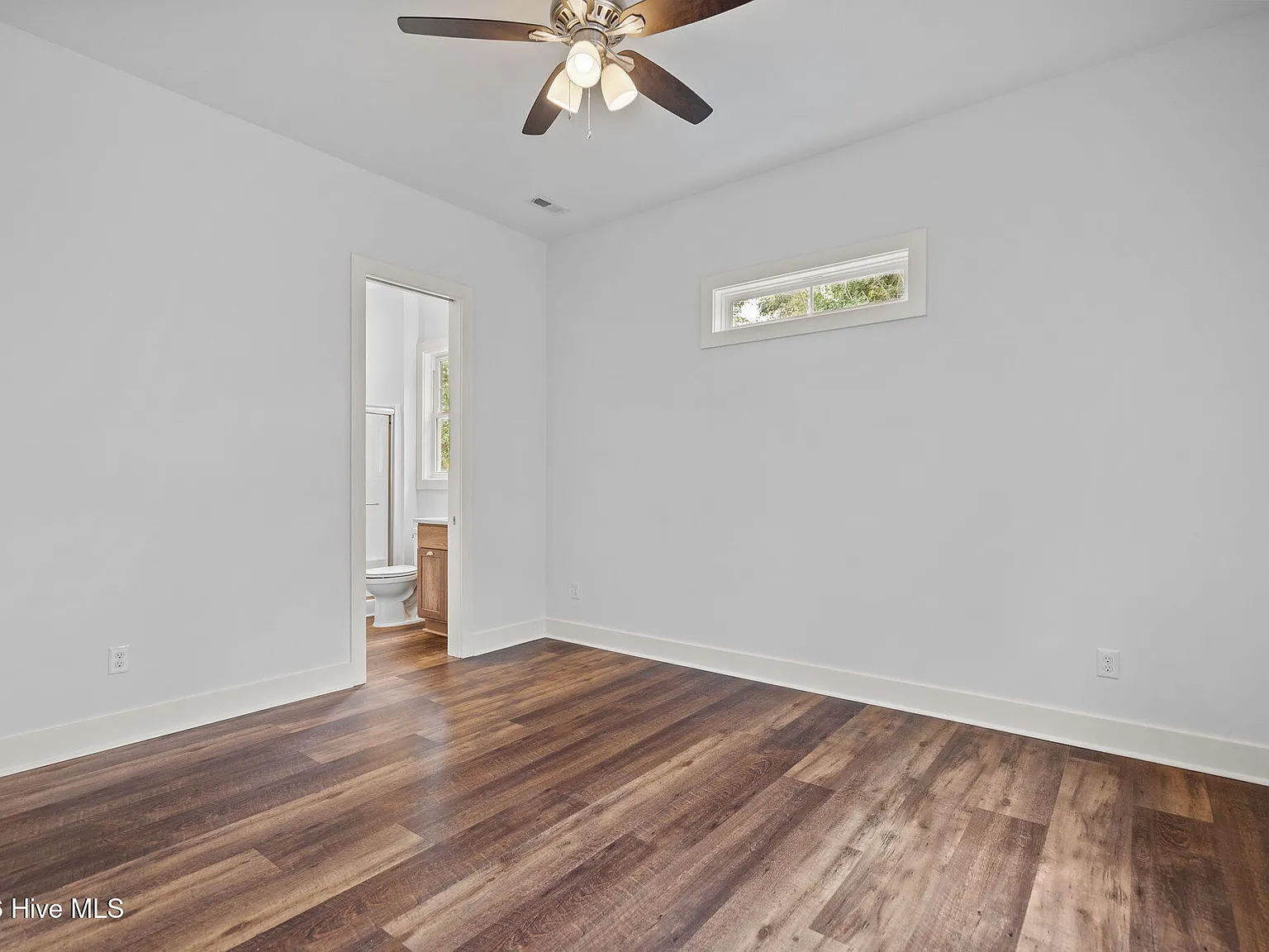 2 bed, 2.0 bath, 1853 sqft, $2,900 — Photo 4