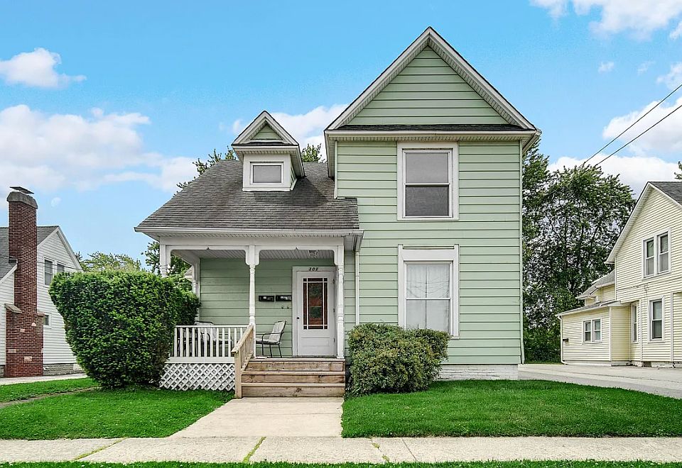 1st image of 301 E North St #2