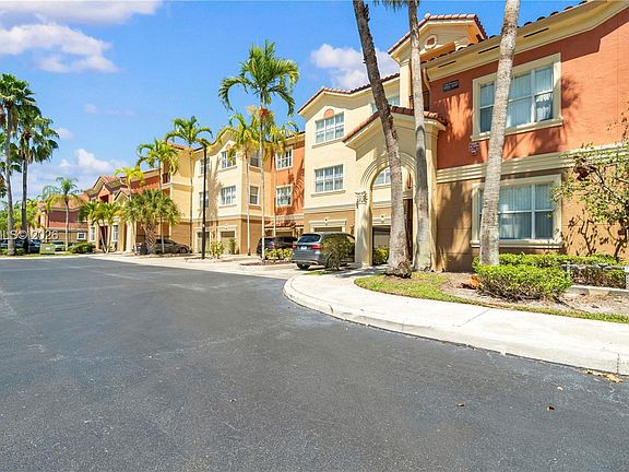 2nd image of 4400 SW 160th Ave APT 1015