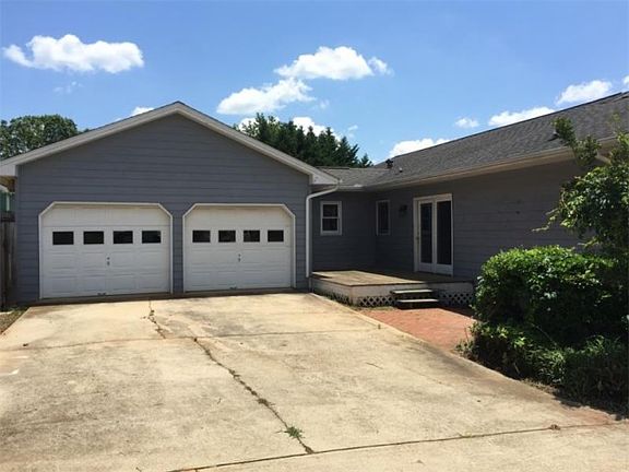 4th image of 4710 Quiet Meadow Ln