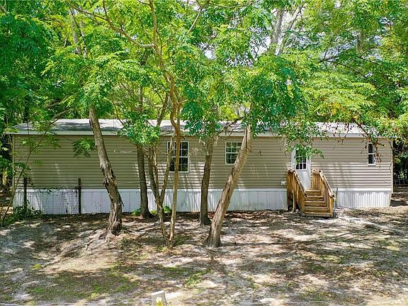 4th image of 17936 Owen Dr