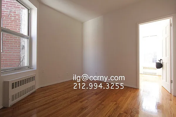 Rented by City Connections Realty | media 8