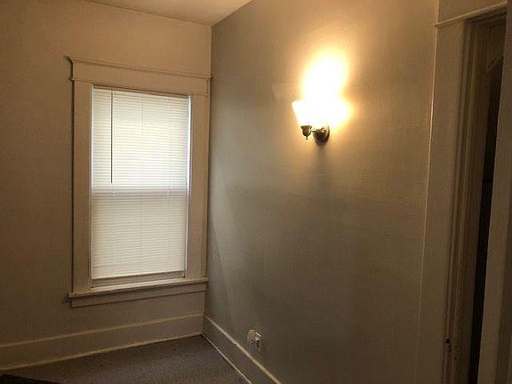 5th image of 2512 Wayne St