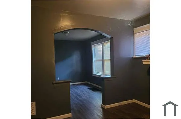 Building Photo - 4933 Theodore Ave