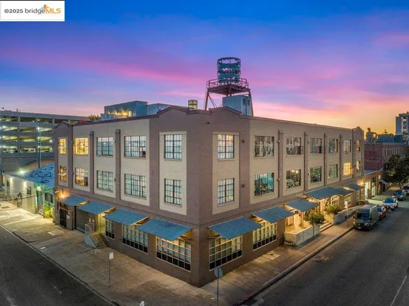 255 3rd St APT 310, Oakland, CA 94607