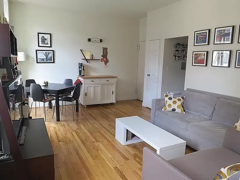 222 W 15th St #6F — Photo 5