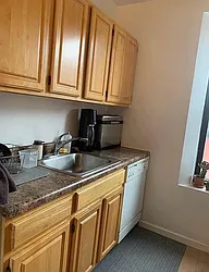 Rented by M.Grossman R.E. Management