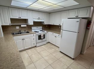 3805 S School Ave APT 6, Sarasota, FL 34239